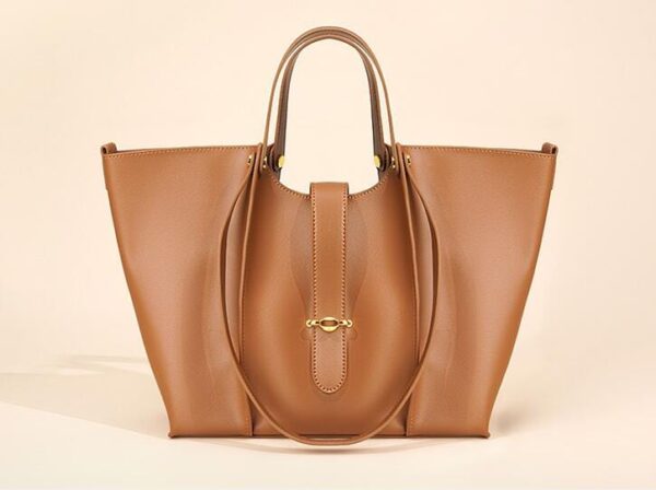 Women's Leather Tote Handbag - Image 4