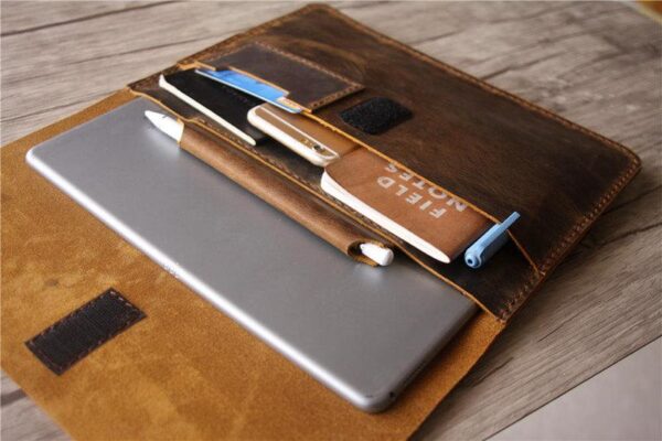 Embossed Leather Macbook Pro 13 Cover Sleeve - Image 4