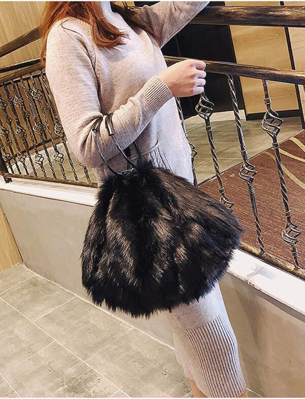 Ulisty Women Fur Shoulder Bag Circle Handle Fluffy Crossbody Bag - Image 3