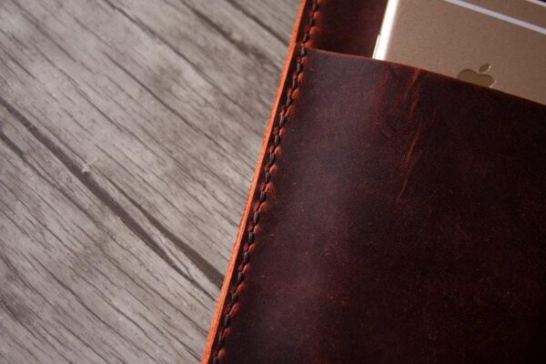 Womens iPad Pro Leather Portfolio Holder - Image 5