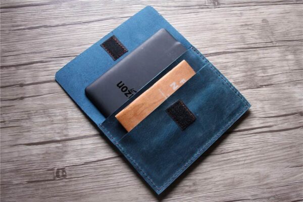 Stylish Kindle Voyage Cover Sleeve - Image 3