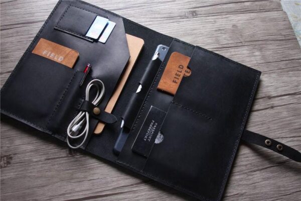 Macbook Air 13 inch Sleeve Black Leather - Image 4