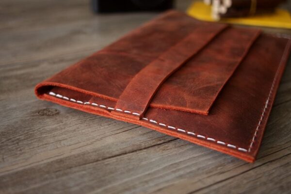 Custom Leather Kindle Oasis Case Sleeve - Image 2