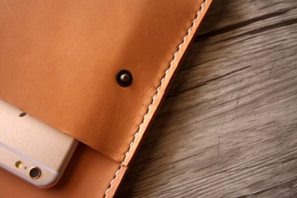 Designer Macbook Pro 13-Inch Leather Sleeve Case - Image 4